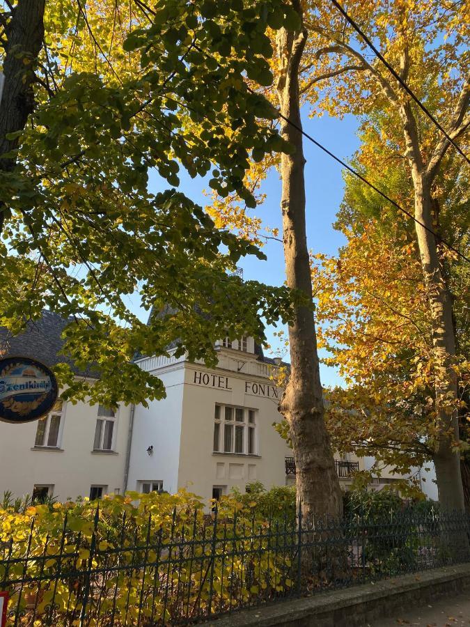 Fonix Hotel Balatonföldvár エクステリア 写真