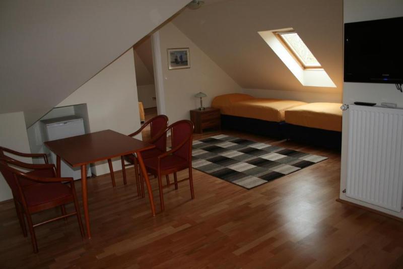 Fonix Hotel Balatonföldvár エクステリア 写真