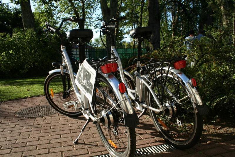 Fonix Hotel Balatonföldvár エクステリア 写真