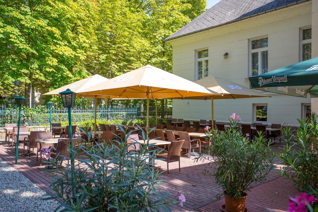 Fonix Hotel Balatonföldvár エクステリア 写真
